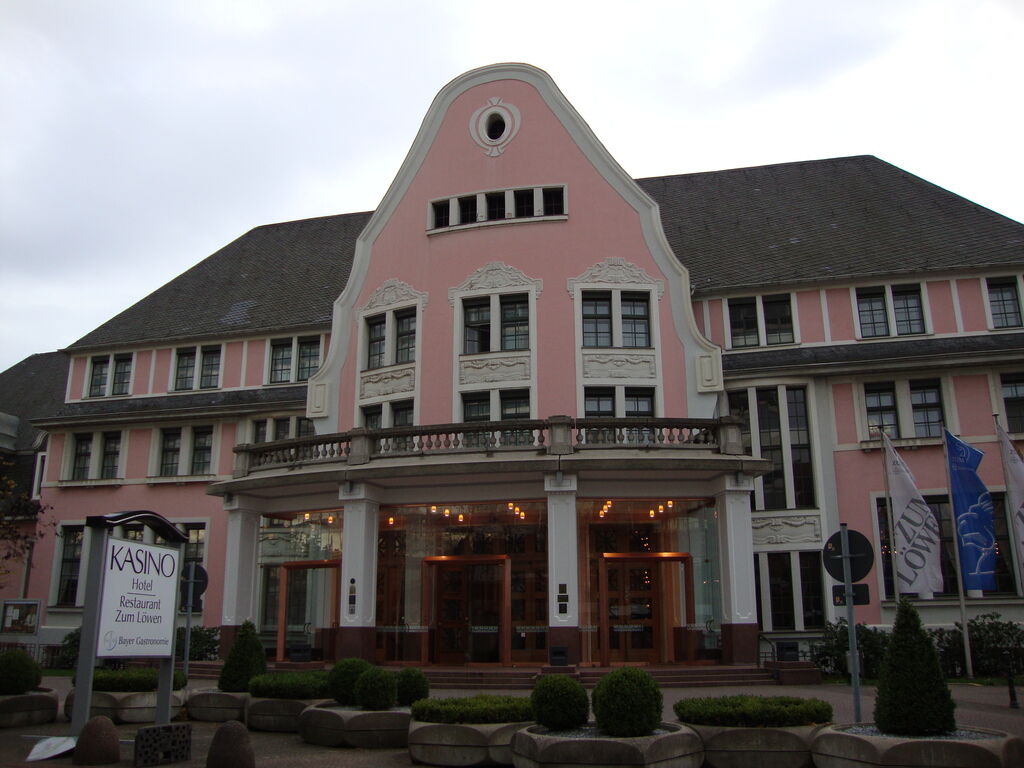 Kasino Hotel Leverkusen Eksteriør bilde